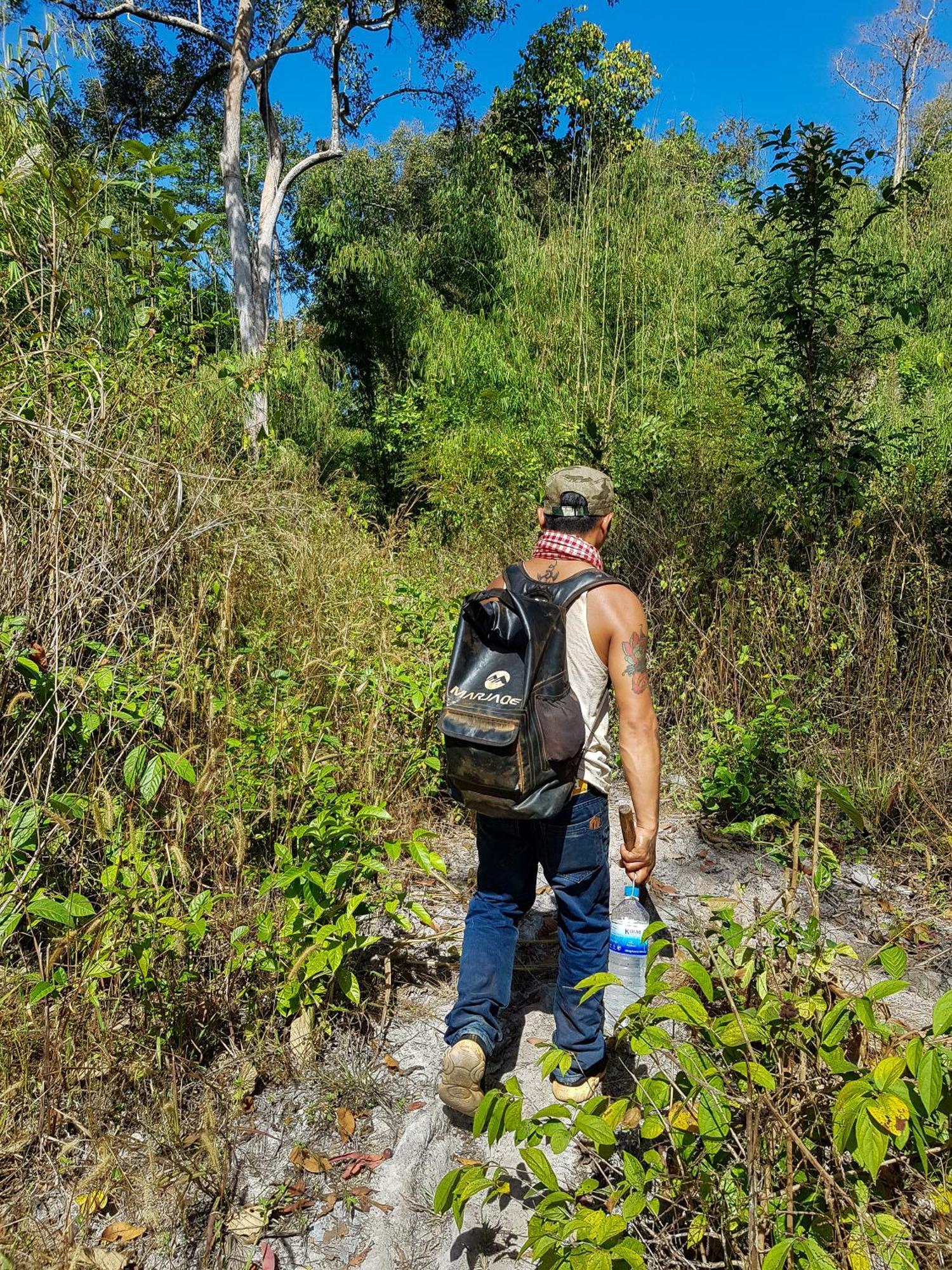 Backpacker Hostel And Jungle Trekking Banlung Экстерьер фото
